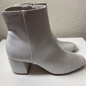 DAVINNA BOOTIE CHINESE LAUNDRY